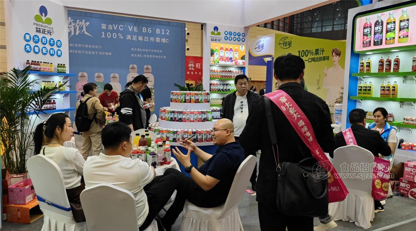 _爆款NFC果汁矩阵掀签约热潮！益正元成第35届郑州糖酒会流量王_爆款NFC果汁矩阵掀签约热潮！益正元成第35届郑州糖酒会流量王